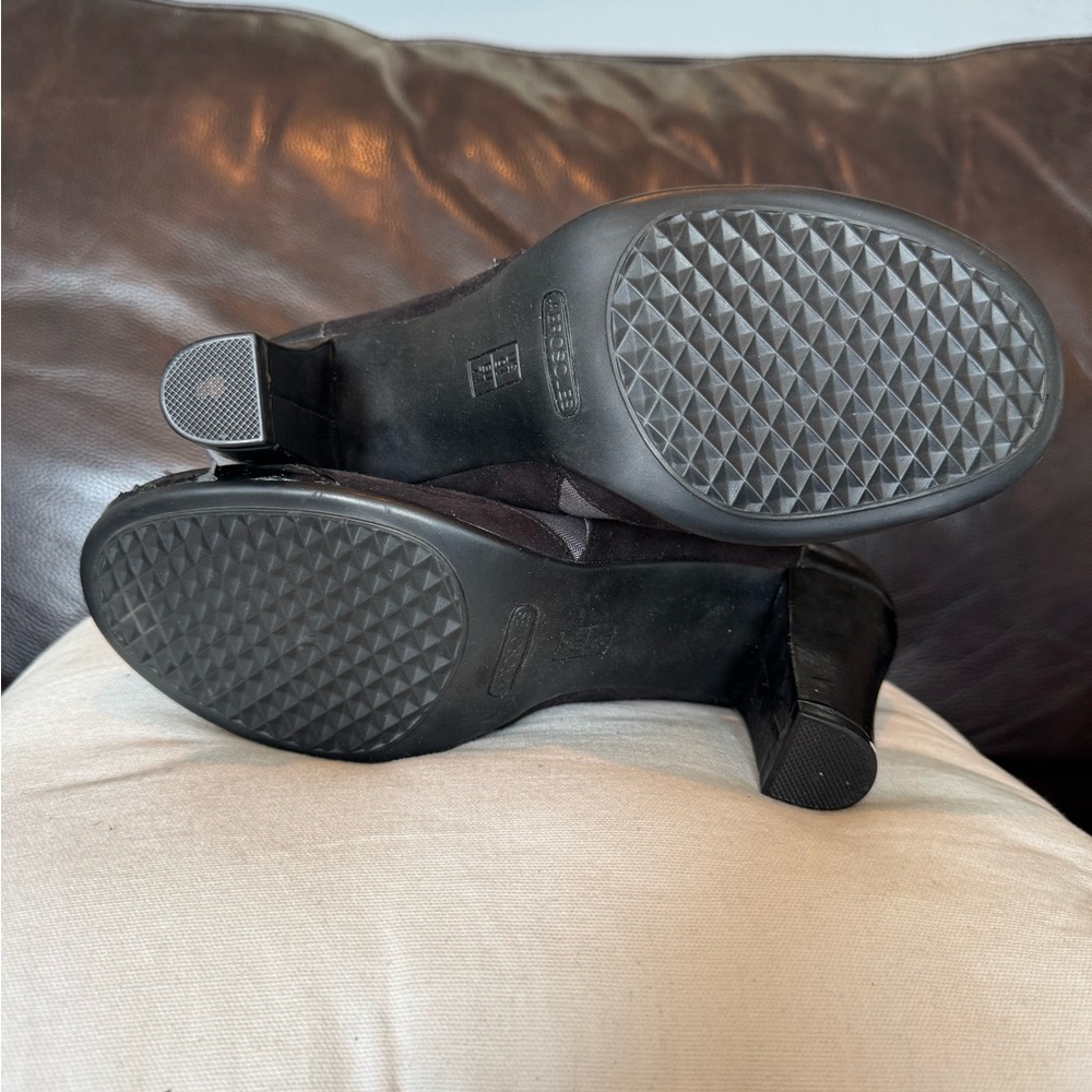 Aerosoles Women's Black and Gray Leather Mary Jane Heel Shoes - Picture 7 of 10